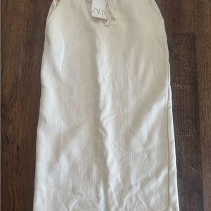 Zara Off-White Pencil Skirt